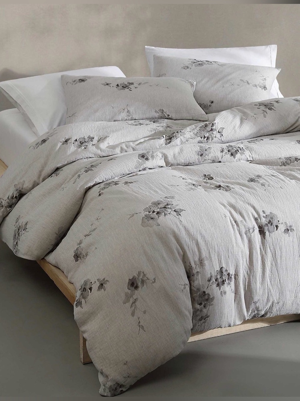 CALVIN KLEIN Aquarelle Floral Cotton Melange Gauze Bedding Collection, Queen